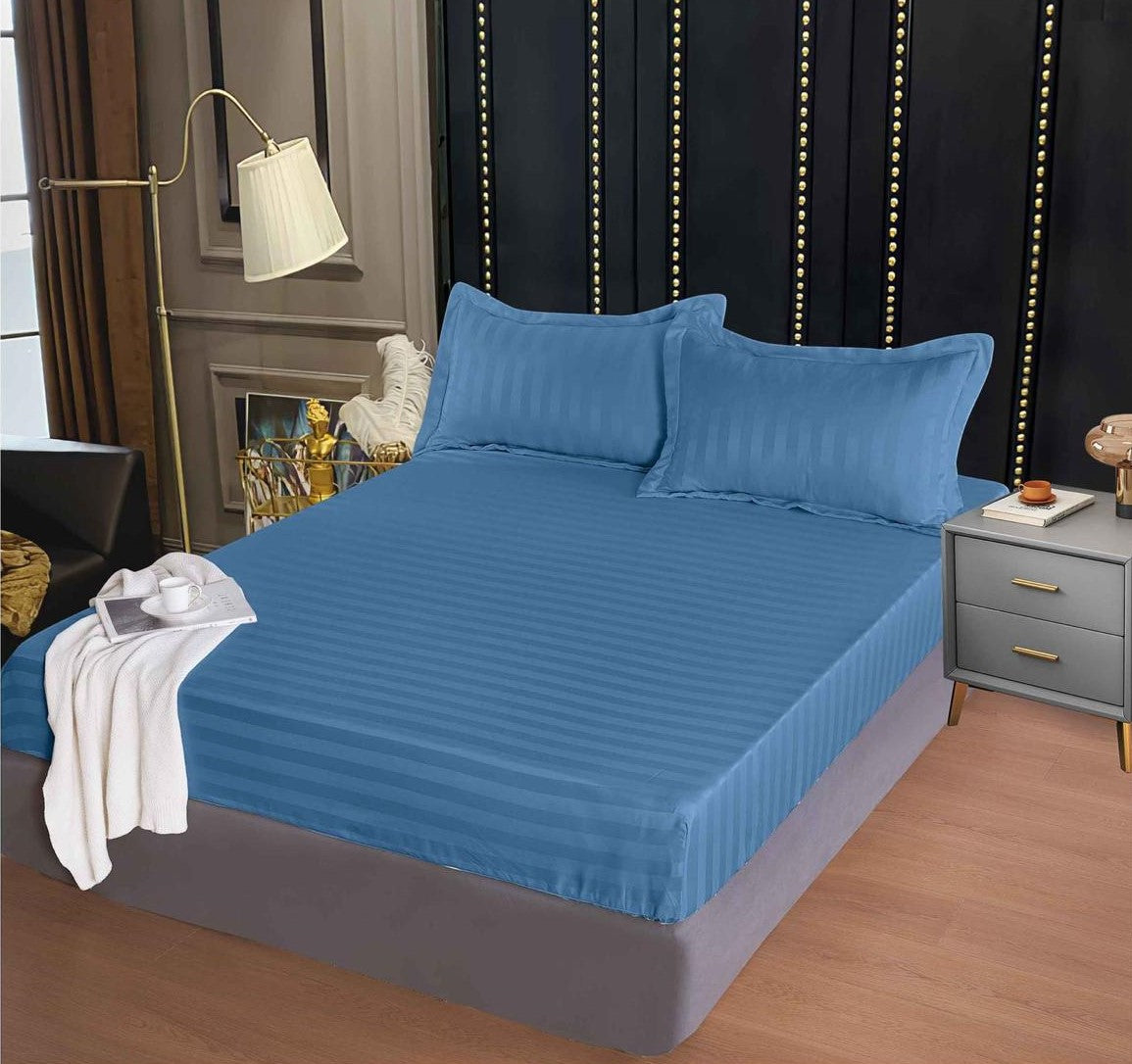 Husa de pat tip Damasc cu Elastic cu 2 fete de perna 180x200 cm C1107