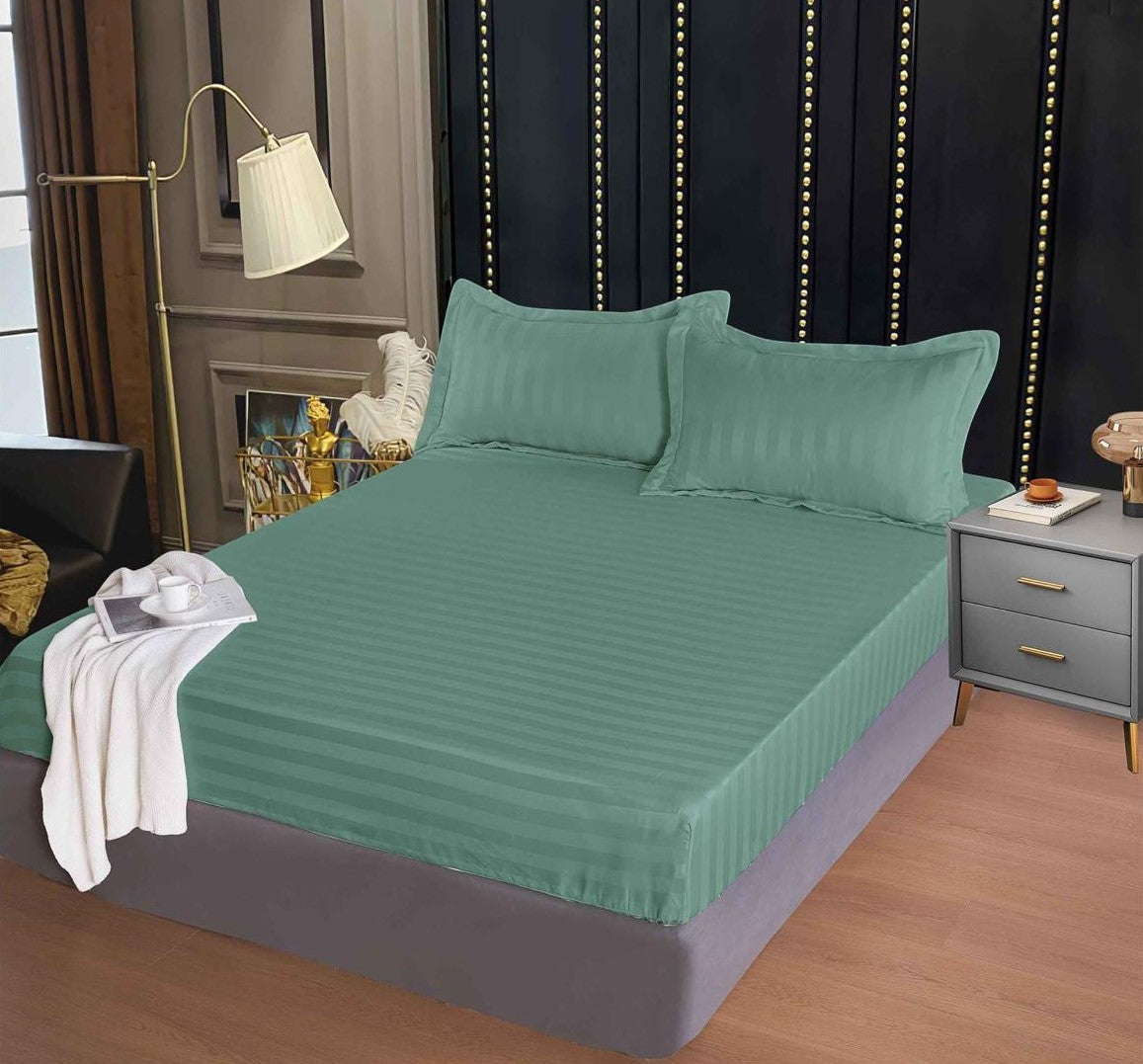 Husa de pat tip Damasc cu Elastic cu 2 fete de perna 180x200 cm C1108