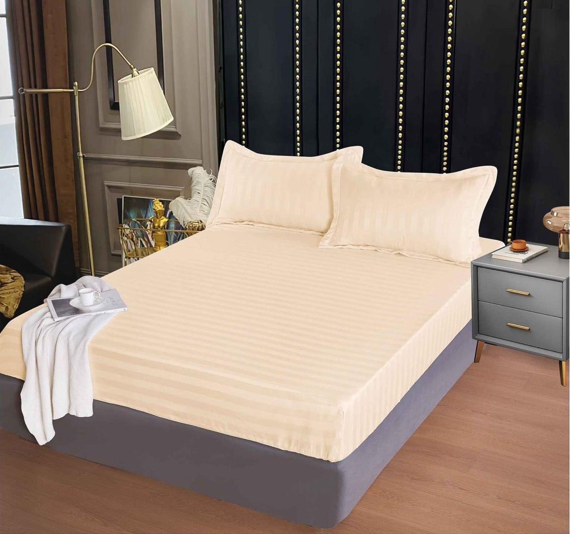 Husa de pat tip Damasc cu Elastic cu 2 fete de perna 180x200 cm C1111