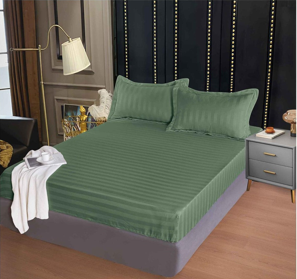 Husa de pat tip Damasc cu Elastic cu 2 fete de perna 180x200 cm C1114