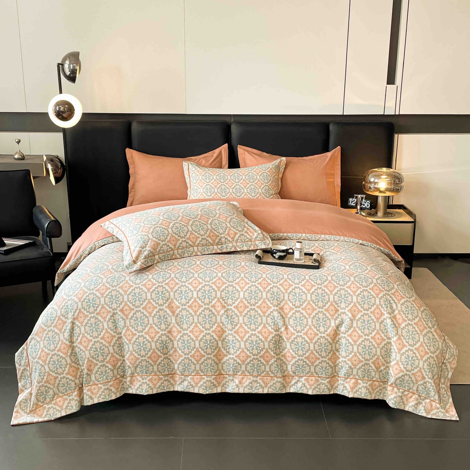 Lenjerie de Pat Dublu, Model Lux, Cutie Cadou, 6 Piese, Cearceaf cu Elastic, Bumbac Finet C540