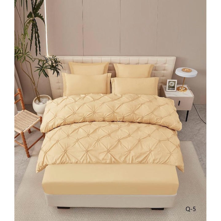 Lenjerie de Pat Premium , dou? persoane , 6 Piese ,Bumbac Finet , cearceaf de pat 180x200 cu ELASTIC, Pliuri Brodate , Bej C1098